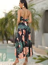 Conjunto de dos piezas con top corto floral y falda midi